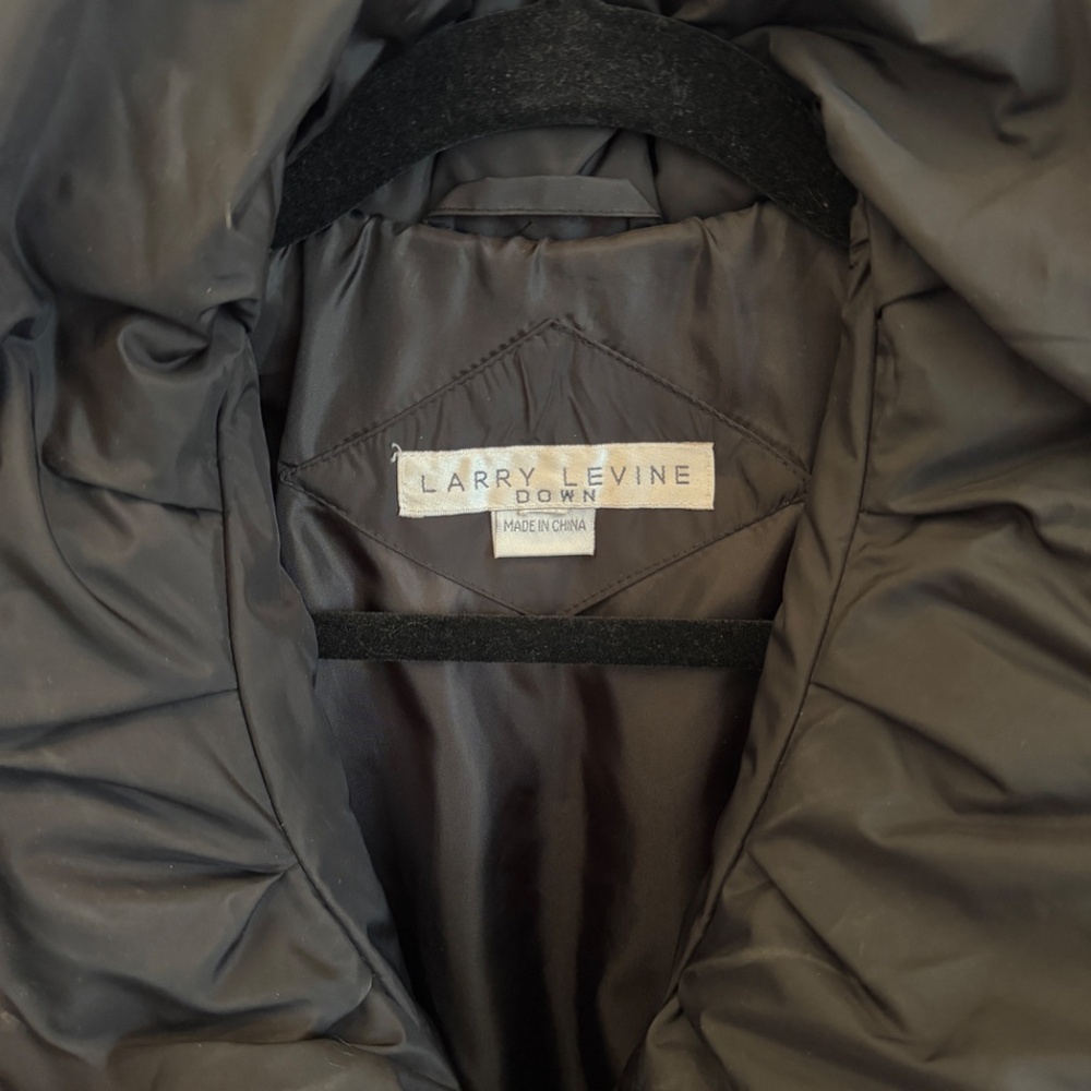Larry Levine Down Puffer Coat --2X - Picture 5 of 7